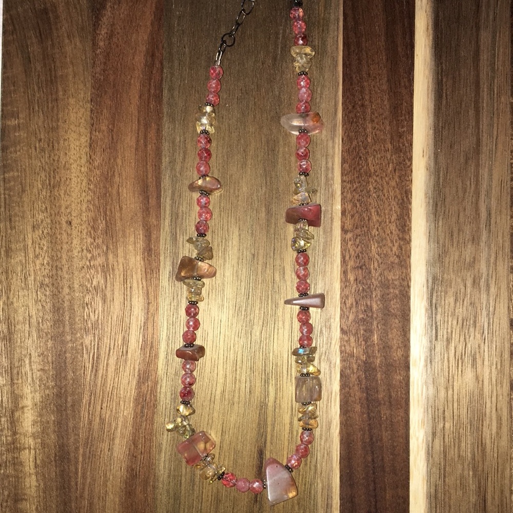 4/$20 pink beaded necklace